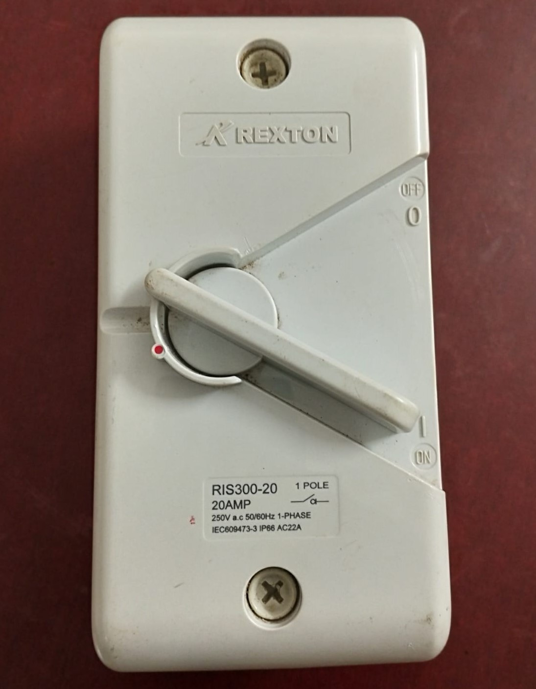 Rexton Weatherproof 1-Pole Isolator Switch RIS300-20 | Brand New |